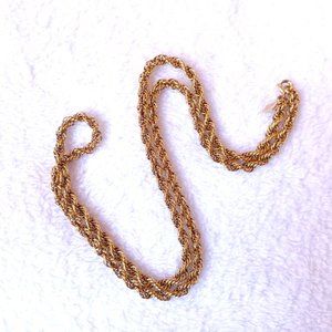 VINTAGE signed SARAH COVENTRY GOLD TONE necklace